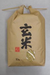 大野市の上田輝司さん夫妻がが作ったコシヒカリ玄米10Kg